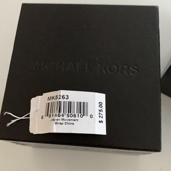 Michael Kors Watch - Picture 5 of 6